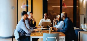 Read more about the article Pioneering Leadership: Arab Leaders Revolutionizing Markets and Attracting Global Capital